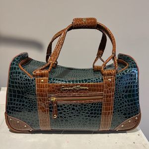 Samantha Brown Croc Embossed Travel Tote & Cosmetic Case Set Green/Camel